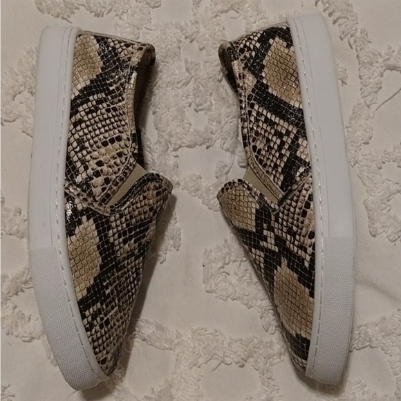 Altar’d State brand snake print casual slip on sneaker - Picture 3 of 5